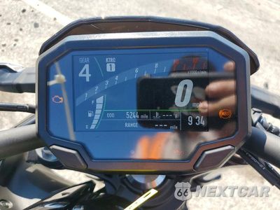 Zdjęcie 7 z 9 samochodu: 2025 KAWASAKI ER650 N VIN:ML5EREN16SDAF6801 - miniatura