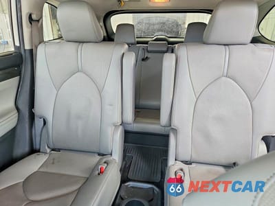 Zdjęcie 10 z 13 samochodu: 2022 TOYOTA HIGHLANDER LIMITED VIN:5TDDZRBH9NS165807 - miniatura