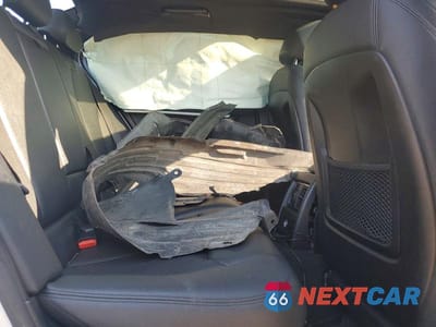 Zdjęcie 10 z 12 samochodu: 2018 BMW 330 XI VIN:WBA8D9C52JEM34019 - miniatura