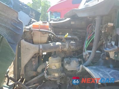 Zdjęcie 7 z 10 samochodu: 2018 FREIGHTLINER CASCADIA 113 SEMI TRUCK VIN:3AKBGADV2JSJL4392 - miniatura