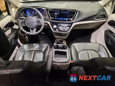 Zdjęcie 8 z 14 samochodu: 2023 CHRYSLER PACIFICA TOURING L VIN:2C4RC1BG5PR627310 - miniatura