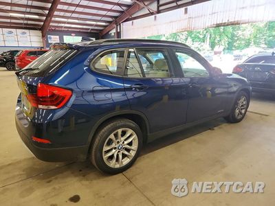 Trzecie zdjęcie samochodu z tyłu: 2015 BMW X1 XDRIVE28I VIN:WBAVL1C59FVY38336 - miniatura