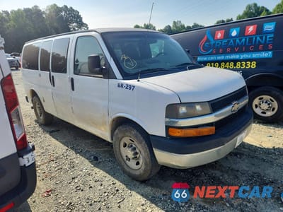 Czwarte zdjęcie samochodu z boku: 2013 CHEVROLET EXPRESS G2500 LT VIN:1GAWGRFG5D1179966 - miniatura