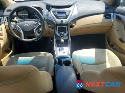 Zdjęcie 8 z 12 samochodu: 2011 HYUNDAI ELANTRA GLS VIN:KMHDH4AE7BU103578 - miniatura