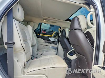 Zdjęcie 11 z 13 samochodu: 2024 LINCOLN NAVIGATOR BLACK LABEL VIN:5LMJJ2TG8REL01808 - miniatura