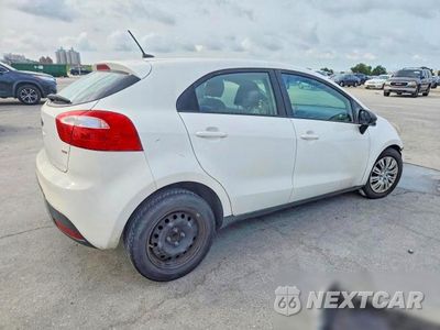 Trzecie zdjęcie samochodu z tyłu: 2014 KIA RIO LX VIN:KNADM5A32E6417312 - miniatura