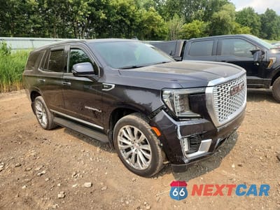 Czwarte zdjęcie samochodu z boku: 2023 GMC YUKON DENALI VIN:1GKS2DKL2PR349365 - miniatura