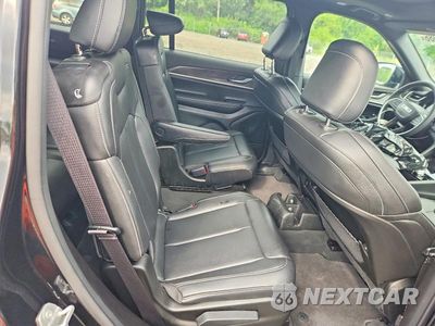 Zdjęcie 11 z 14 samochodu: 2025 JEEP GRAND CHEROKEE L LIMITED VIN:1C4RJKBG8S8722153 - miniatura