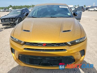 Piąte zdjęcie samochodu w środku: 2024 DODGE HORNET GT VIN:ZACNDFAN3R3A41227 - miniatura