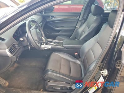 Zdjęcie 7 z 12 samochodu: 2018 HONDA ACCORD SPORT VIN:1HGCV1F35JA068779 - miniatura