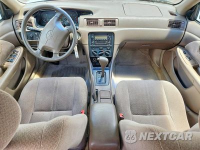 Zdjęcie 8 z 12 samochodu: 2001 TOYOTA CAMRY CE VIN:JT2BG22K810543234 - miniatura