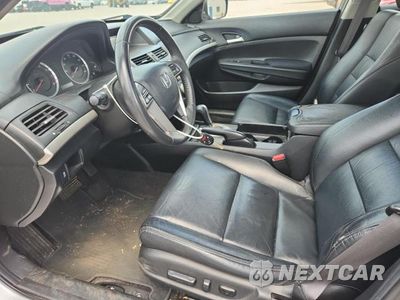 Zdjęcie 7 z 12 samochodu: 2012 HONDA ACCORD SE VIN:1HGCP2F6XCA003844 - miniatura