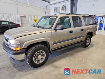 2002 CHEVROLET SUBURBAN C2500 3GNGC26G52G253083 - główne zdjęcie licytacji z USA - miniatura