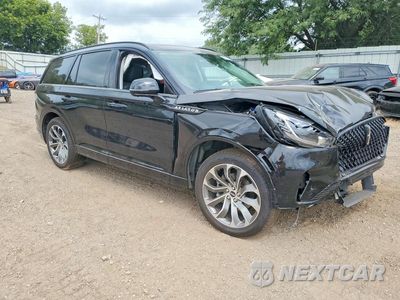 Czwarte zdjęcie samochodu z boku: 2026 LINCOLN AVIATOR VIN:5LM5J6XC2TGL04537 - miniatura