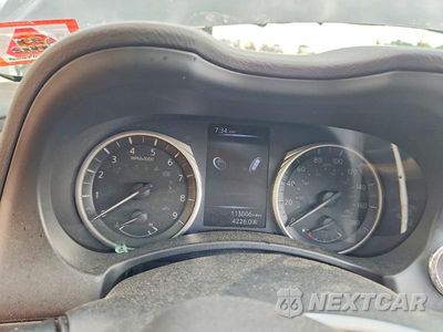 Zdjęcie 9 z 12 samochodu: 2018 INFINITI Q50 3.0T LUXE VIN:JN1EV7AR9JM445525 - miniatura