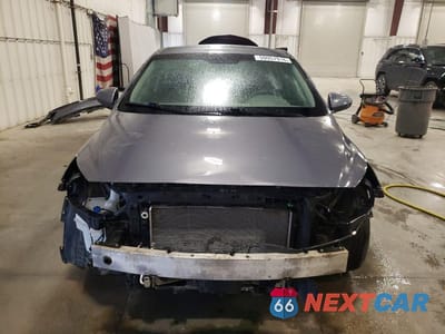 Piąte zdjęcie samochodu w środku: 2019 HYUNDAI IONIQ BLUE VIN:KMHC65LC8KU129366 - miniatura