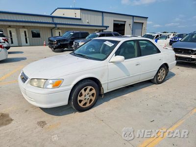 2000 TOYOTA CAMRY LE JT2BG22K5Y0400994 - główne zdjęcie licytacji z USA - miniatura