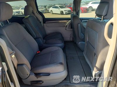 Zdjęcie 10 z 13 samochodu: 2011 VOLKSWAGEN ROUTAN S VIN:2V4RW4DGXBR803191 - miniatura