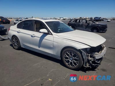 Czwarte zdjęcie samochodu z boku: 2013 BMW 328 I VIN:WBA3A5C53DJ462869 - miniatura