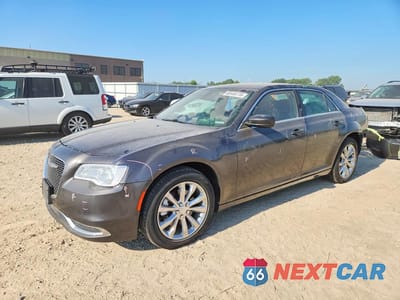 2017 CHRYSLER 300 LIMITED 2C3CCARG9HH534281 - główne zdjęcie licytacji z USA - miniatura