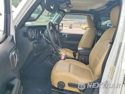 Zdjęcie 7 z 13 samochodu: 2018 JEEP WRANGLER UNLIMITED SAHARA VIN:1C4HJXEG0JW258693 - miniatura