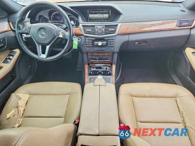 Zdjęcie 8 z 12 samochodu: 2013 MERCEDES-BENZ E 350 VIN:WDDHF5KB7DA666520 - miniatura