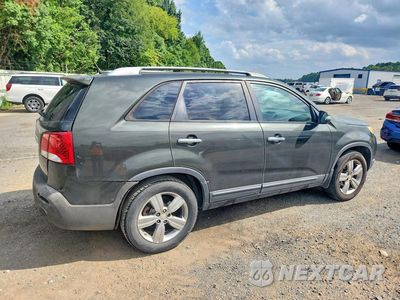 Trzecie zdjęcie samochodu z tyłu: 2012 KIA SORENTO EX VIN:5XYKU3A65CG302822 - miniatura