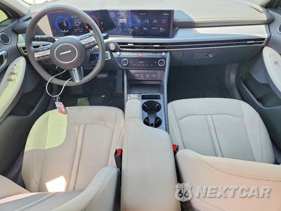 Zdjęcie 8 z 12 samochodu: 2025 HYUNDAI SONATA SEL VIN:KMHL64JA8SA434699 - miniatura