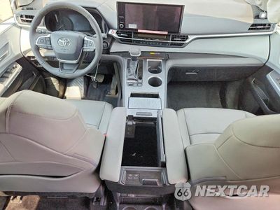 Zdjęcie 8 z 14 samochodu: 2025 TOYOTA SIENNA XLE 7-PASSENGER VIN:5TDJSKFC5SS215210 - miniatura