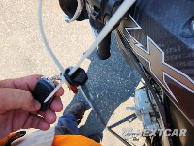 Zdjęcie 8 z 9 samochodu: 2024 KAWASAKI KLX300 F VIN:ML5LXBF17RDA31138 - miniatura