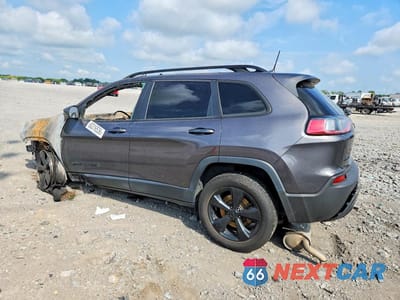 Drugie zdjęcie samochodu z przodu: 2020 JEEP CHEROKEE LATITUDE PLUS VIN:1C4PJMLB9LD537009 - miniatura