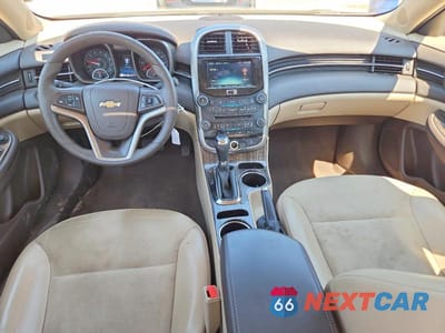 Zdjęcie 8 z 12 samochodu: 2014 CHEVROLET MALIBU 1LT VIN:1G11C5SL2EU136834 - miniatura
