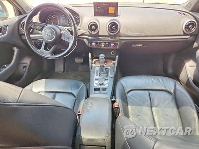 Zdjęcie 8 z 13 samochodu: 2017 AUDI A3 PREMIUM VIN:WAUAUGFFXH1052638 - miniatura