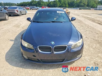 Piąte zdjęcie samochodu w środku: 2010 BMW 335 I VIN:WBAWL7C51AP474109 - miniatura
