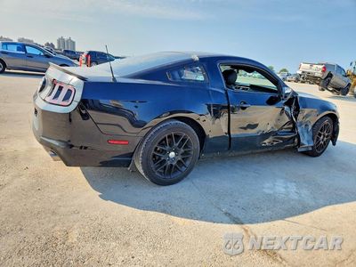 Trzecie zdjęcie samochodu z tyłu: 2014 FORD MUSTANG VIN:1ZVBP8AM6E5308561 - miniatura