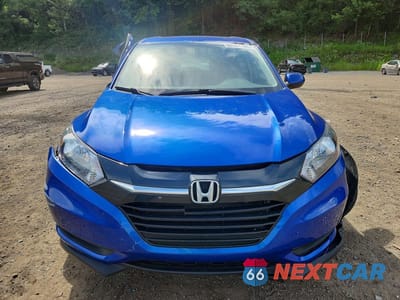 Piąte zdjęcie samochodu w środku: 2018 HONDA HR-V LX VIN:3CZRU6H36JG711870 - miniatura