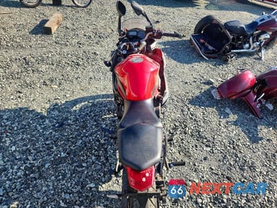 Zdjęcie 6 z 9 samochodu: 2015 YAMAHA FZ6 RC VIN:JYARJ18Y5FA003172 - miniatura