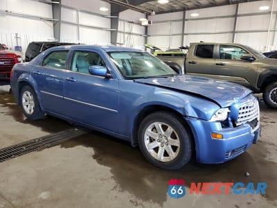 Czwarte zdjęcie samochodu z boku: 2007 CHRYSLER 300 TOURING VIN:2C3KA53G37H715442 - miniatura
