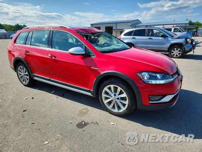 Czwarte zdjęcie samochodu z boku: 2019 VOLKSWAGEN GOLF ALLTRACK S VIN:3VWM17AU9KM523099 - miniatura