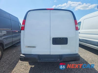 Zdjęcie 6 z 13 samochodu: 2021 CHEVROLET EXPRESS G2500 VIN:1GCWGAFP5M1302125 - miniatura