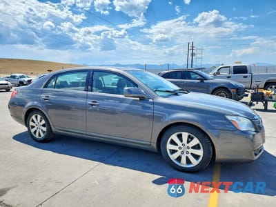Czwarte zdjęcie samochodu z boku: 2007 TOYOTA AVALON XLS VIN:4T1BK36B97U207028 - miniatura