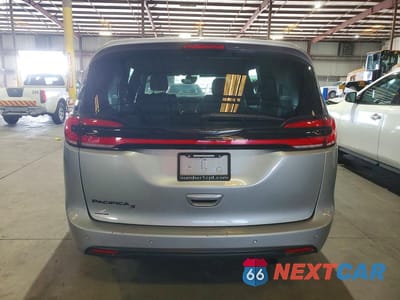 Zdjęcie 6 z 13 samochodu: 2021 CHRYSLER PACIFICA TOURING VIN:2C4RC1FG9MR593314 - miniatura