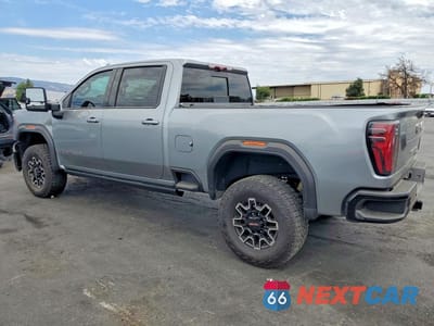 Drugie zdjęcie samochodu z przodu: 2025 GMC SIERRA K2500 AT4X VIN:1GT4UZEY8SF136143 - miniatura