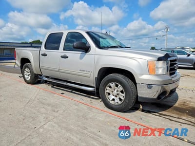 Czwarte zdjęcie samochodu z boku: 2008 GMC SIERRA K1500 VIN:2GTEK13M181148873 - miniatura