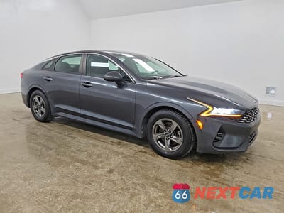 Czwarte zdjęcie samochodu z boku: 2021 KIA K5 LXS VIN:5XXG14J22MG002517 - miniatura