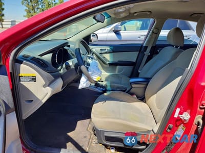 Zdjęcie 7 z 12 samochodu: 2013 KIA FORTE EX VIN:KNAFU4A26D5740230 - miniatura