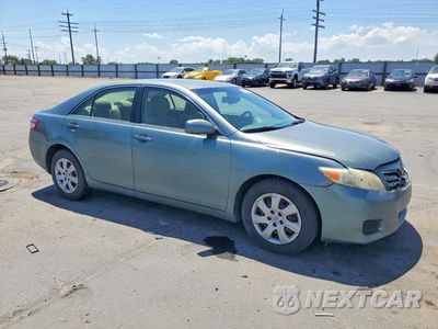 Czwarte zdjęcie samochodu z boku: 2011 TOYOTA CAMRY LE VIN:JTNBF3EK9B3010221 - miniatura