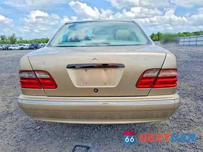 Zdjęcie 6 z 12 samochodu: 2000 MERCEDES-BENZ E 430 VIN:WDBJF70J4YB010436 - miniatura