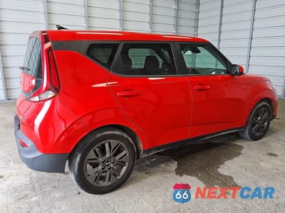 Trzecie zdjęcie samochodu z tyłu: 2021 KIA SOUL S VIN:KNDJ23AU1M7147491 - miniatura