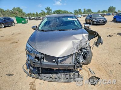 Piąte zdjęcie samochodu w środku: 2018 TOYOTA COROLLA SE VIN:2T1BURHE4JC066933 - miniatura